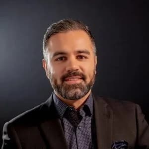 Mani Peydayesh | مانی پیدایش Mani Peydayesh